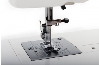   Janome Sew Cat 57 /