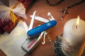   Victorinox Huntsman (1.3713.T2) 91 15   .