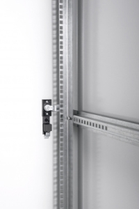     42U (600  800)  ,  